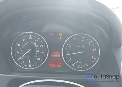 2015 BMW X1 Sdrive28I z USA, uszkodzony, nr VIN WBAVM1C51FV315941